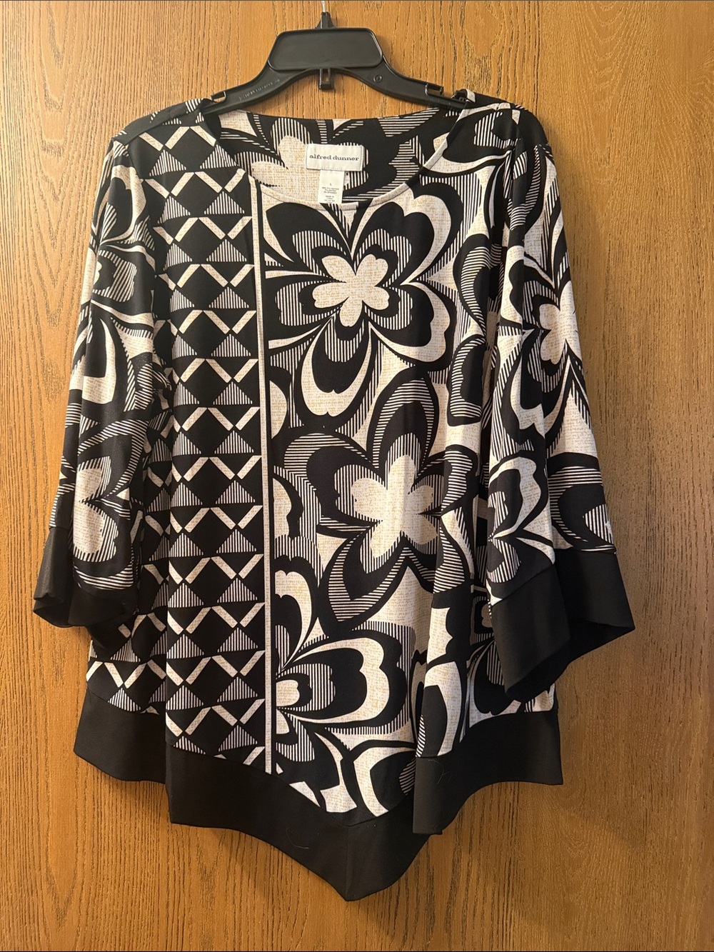 Alfred Dunner Black & White Floral Geometric Tunic